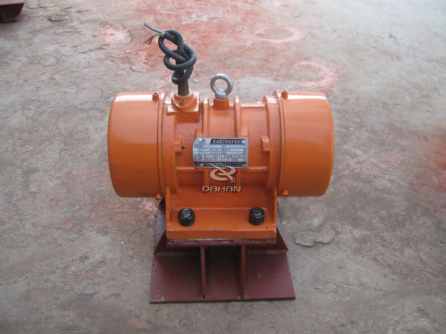 <b>仓壁振打器</b>